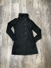 Load image into Gallery viewer, Patagonia women’s light jacket small
