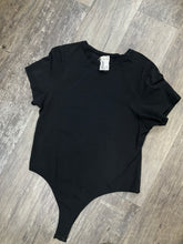 Load image into Gallery viewer, Skims t shirt size 3X
