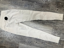 Load image into Gallery viewer, Alo pants size XS
