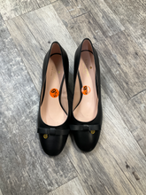 Load image into Gallery viewer, Kate Spade Dress Shoes Womens 9.5
