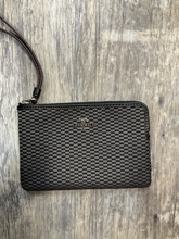 Load image into Gallery viewer, Wristlet
