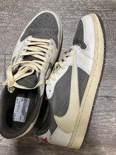 Load image into Gallery viewer, Men Nike Shoes (11)
