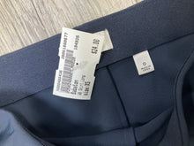 Load image into Gallery viewer, Babaton skirts size XS (0)
