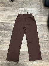 Load image into Gallery viewer, Aritzia Khakis Extra Extra Small
