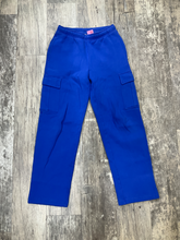 Load image into Gallery viewer, Aritzia Khakis Size Small
