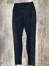 Load image into Gallery viewer, Alo pants size M
