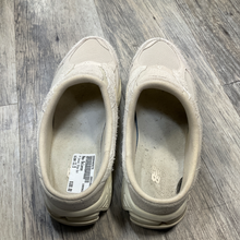 Load image into Gallery viewer, New Balance Casual Shoes Mens 11.5

