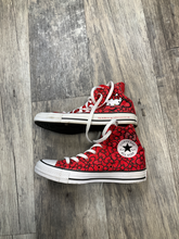 Load image into Gallery viewer, Converse Womens Athletic Shoes Womens 7
