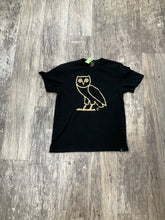 Load image into Gallery viewer, Women’s ovo tee medium
