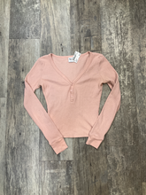 Load image into Gallery viewer, Tna Long Sleeve Top Size Extra Small
