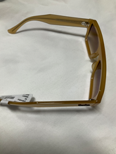 Load image into Gallery viewer, Ray Bans
