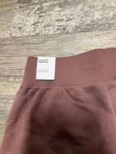 Load image into Gallery viewer, Nike Shorts Size Medium
