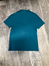 Load image into Gallery viewer, Lacoste T-shirt Size Large

