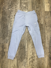Load image into Gallery viewer, Nike Khakis Size Small
