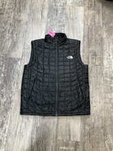 Load image into Gallery viewer, North Face Outerwear Size Medium
