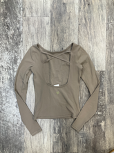 Load image into Gallery viewer, Golden Long Sleeve Top Size Extra Small
