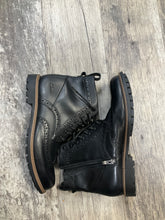 Load image into Gallery viewer, Clark’s Men’s 9
