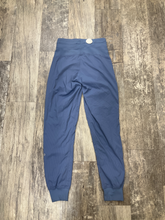 Load image into Gallery viewer, Lululemon Athletic Pants Size 2
