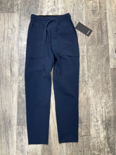 Load image into Gallery viewer, Lulu Lemon Athletic Pants Size Extra Small
