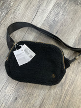 Load image into Gallery viewer, Lululemon bag
