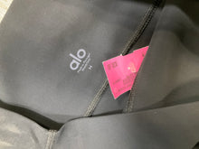Load image into Gallery viewer, Alo pants size M
