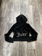 Load image into Gallery viewer, Juicy Couture Sweater Size Medium
