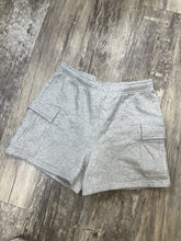 Load image into Gallery viewer, Aritzia short size medium
