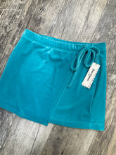 Load image into Gallery viewer, Juicy Couture size medium
