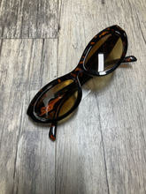 Load image into Gallery viewer, Prada
