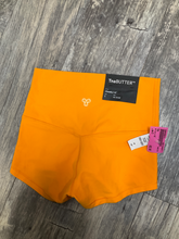 Load image into Gallery viewer, Tna Shorts Size Small
