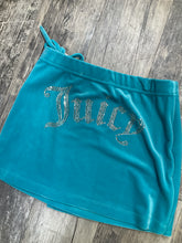 Load image into Gallery viewer, Juicy Couture size medium
