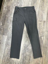 Load image into Gallery viewer, Patagonia Men’s L
