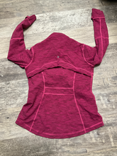 Load image into Gallery viewer, Lululemon Athletic Top Size Large (12)
