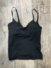 Load image into Gallery viewer, Lululemon Tank Top Size Small
