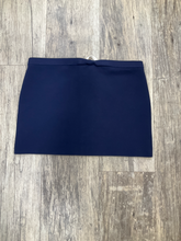 Load image into Gallery viewer, Tna Short Skirt Size Small
