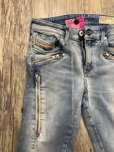 Load image into Gallery viewer, Diesel W Size 2
