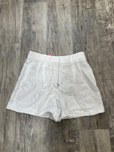 Load image into Gallery viewer, Aritzia Size L
