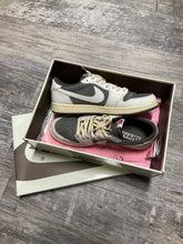 Load image into Gallery viewer, Men Nike Shoes (11)
