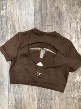 Load image into Gallery viewer, Gym Shark Athletic Top Size Medium
