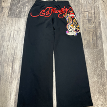 Load image into Gallery viewer, Ed Hardy Khakis Size Small
