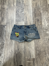 Load image into Gallery viewer, Ed Hardy Shorts Size Large
