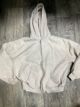 Load image into Gallery viewer, Aritzia Sweatshirt Size Extra Small
