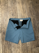 Load image into Gallery viewer, Lululemon Shorts Size Medium
