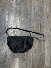 Load image into Gallery viewer, Oak + Fort Purse
