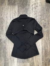 Load image into Gallery viewer, Lululemon Athletic Top Size Large
