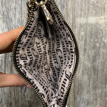 Load image into Gallery viewer, Juicy Couture Purse

