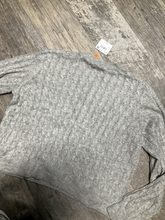 Load image into Gallery viewer, American Eagle Sweater Size Extra Large
