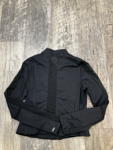 Load image into Gallery viewer, Alo Long Sleeve Top Size Medium
