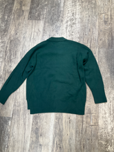 Load image into Gallery viewer, Abercrombie &amp; Fitch Sweater Size Medium
