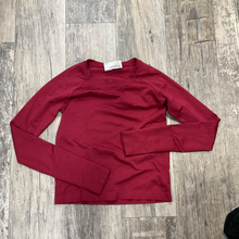 Load image into Gallery viewer, Lululemon Athletic Top Size Small
